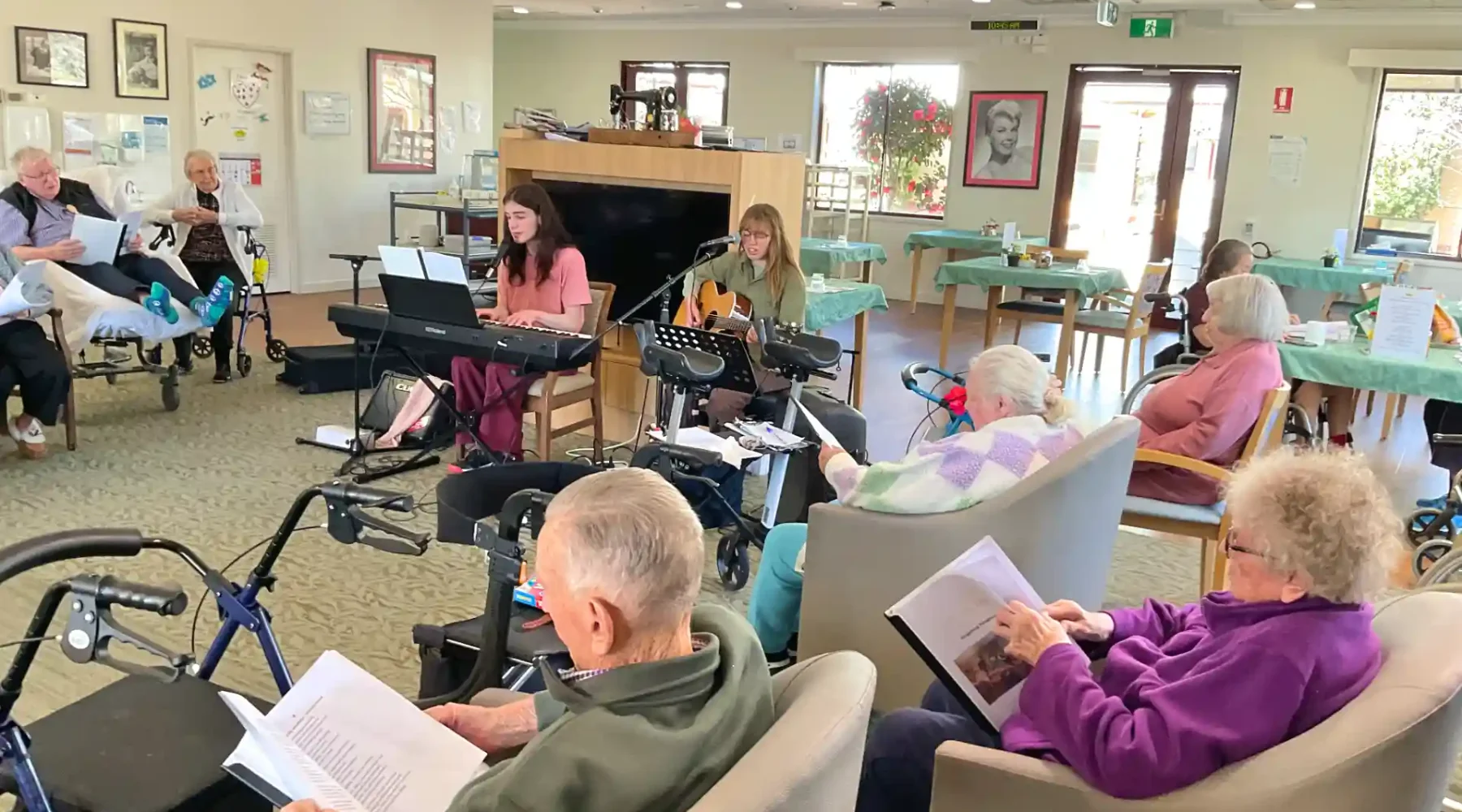 strumtree australia is a guitar class for senior citizens (27)